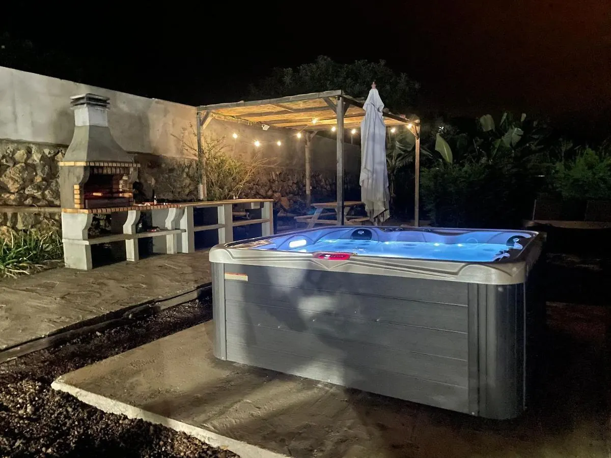 Holiday home Abuela Rosario - Jacuzzi, Barbacoa, Proxima A Marcos & Cordero Y Los Tilos Villa Los Sauces